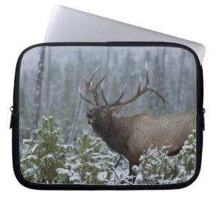Bull Elk in snow calling, bugling, Yellowstone Laptop Sleeve