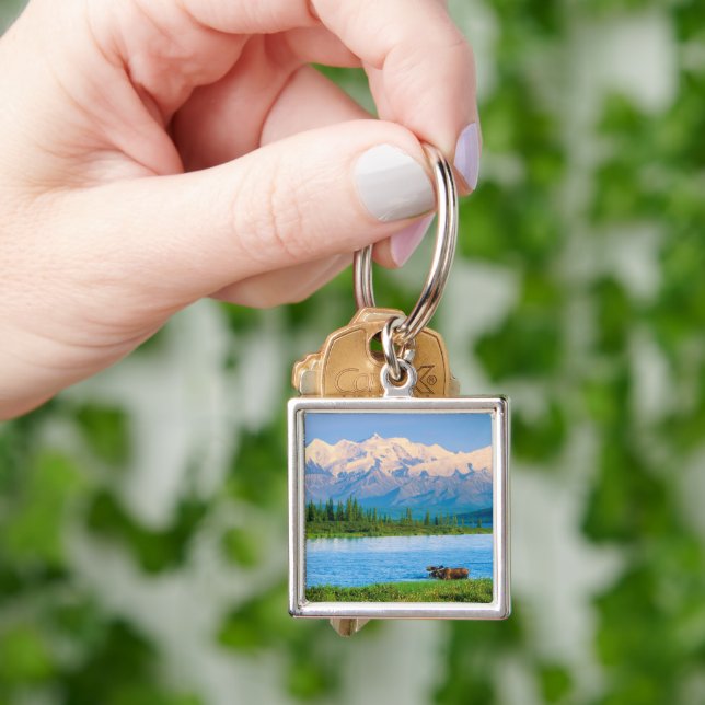 Bull moose in Wonder Lake Key Ring (Hand)
