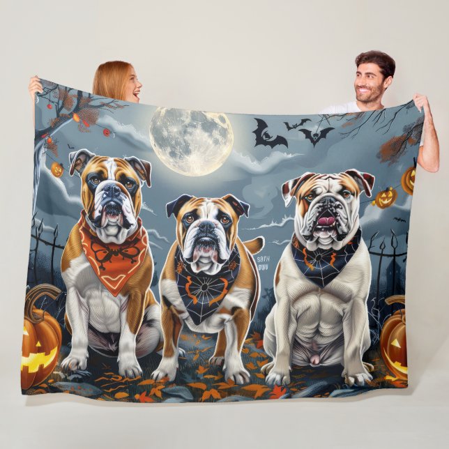 Bulldog Halloween Spooky Fleece Blanket (In Situ)