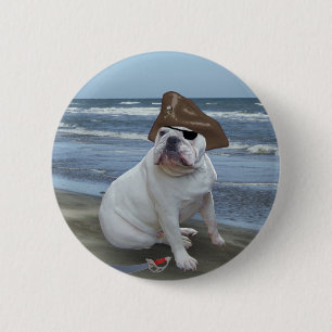 Bulldog Pirate on the beach 6 Cm Round Badge
