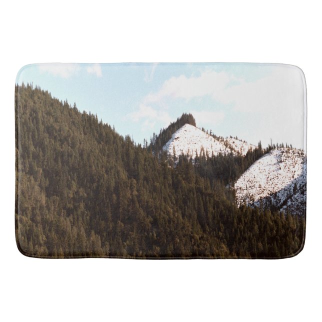 Bully Choop with snow.... Bath Mat (Front)