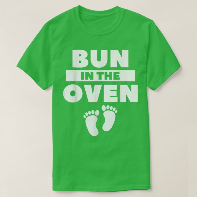 Bun In The Oven Gender Reveal Pregnancy Announceme T-Shirt (Design Front)
