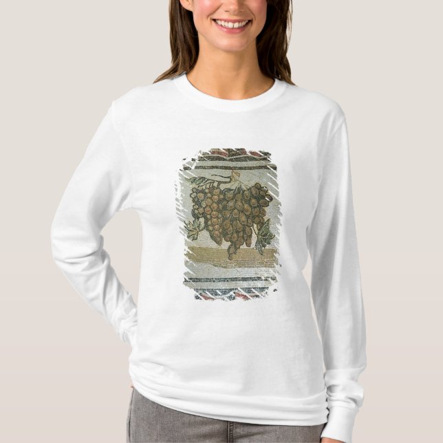 Bunch of white grapes, Roman mosaic T-Shirt (Front)