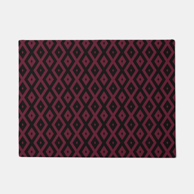 Burgundy and black diamond pattern doormat (Front)