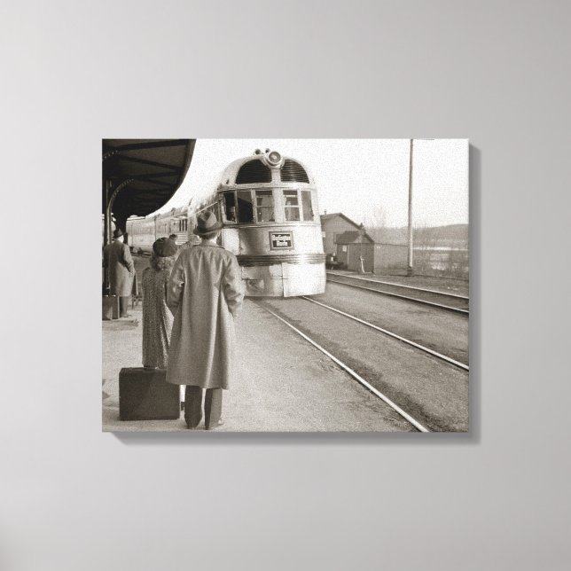 Burlington Zephyr Train, 1940 Canvas Print (Front)