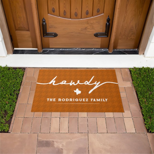 Burnt Orange Howdy Houndstooth Doormat (Outdoor)