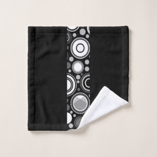 Burton Family Collection Black Grey White Bath Towel Set