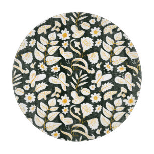 Butterflies & Flowers: Doodle Summer Pattern. Cutting Board