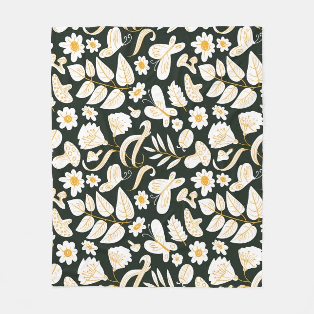 Butterflies & Flowers: Doodle Summer Pattern. Fleece Blanket (Front)