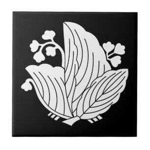 Butterfly-shaped paulownia tile