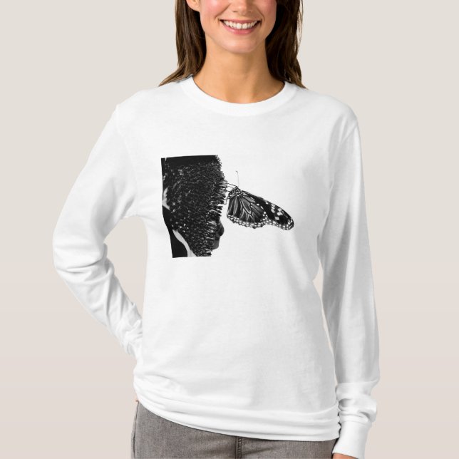 butterfly shy blacq T-Shirt (Front)