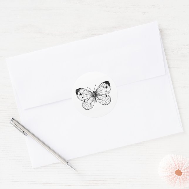Cabbage butterfly classic round sticker (Envelope)