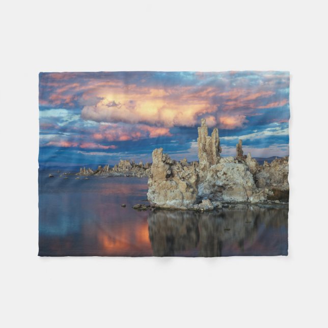 California, Sierra Nevada Mountains Fleece Blanket (Front (Horizontal))