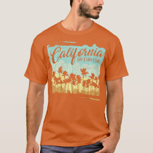 CaliforniaSurfing Beach Summer Vintage Retro Surf  T-Shirt