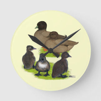Call Duck Khaki Family Round Clock