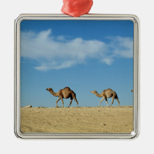 Camel train metal tree decoration