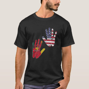 Cameroon Cameroonian America American Flag Hand Mi T-Shirt