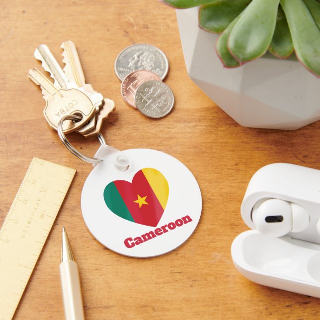 Cameroon Heart Flag Key Ring (Desk)
