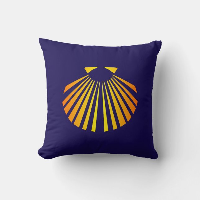 Camino de santiago scallop shell cushion (Front)