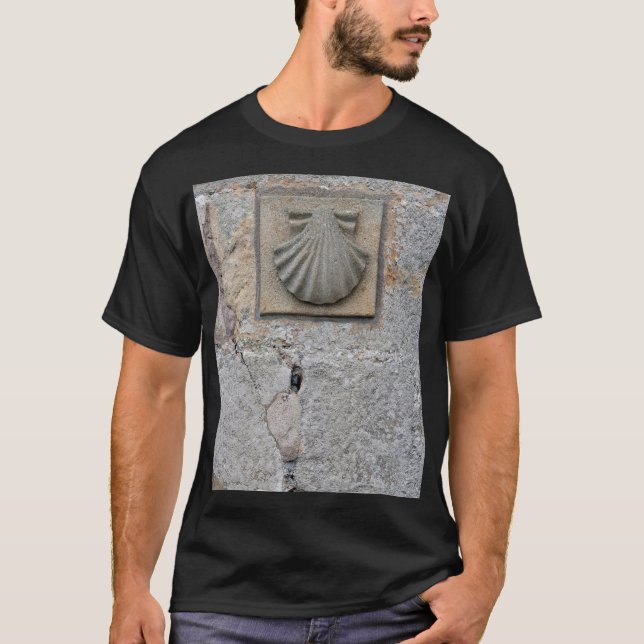Camino de Santiago - scallop shell T-Shirt (Front)