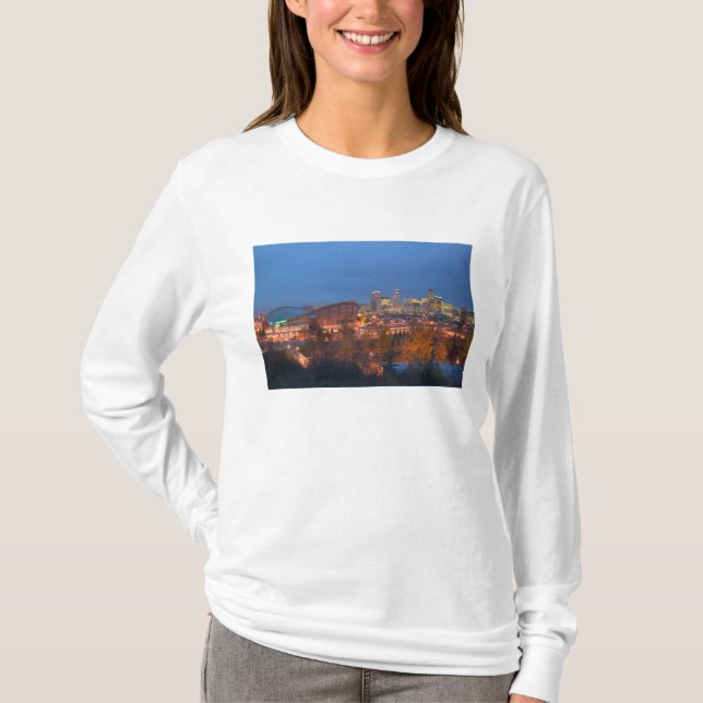 Canada, Alberta, Calgary: City Skyline from 4 T-Shirt (Front)