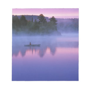 Canada, Ontario, Algonguin Park, Canoeist on Notepad