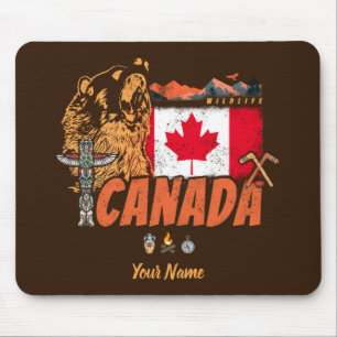Canada Vintage Flag And Grizzly Bear Holiday Mouse Pad