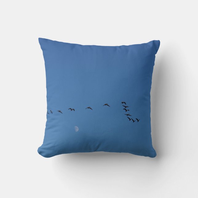 Canadian geese in flight          cushion (Front)