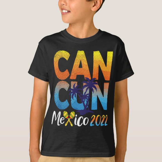 Cancun Mexico 2022 Souvenir Matching Family Vacati T-Shirt (Front)