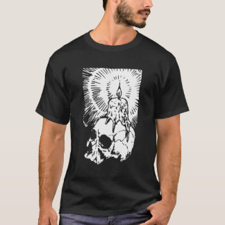 Candle Skeleton Skull Vintage Halloween Scary Horr T-Shirt