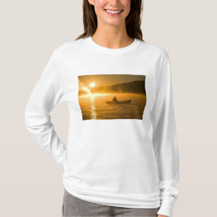 Canoeing in Lily Bay at sunrise, Moosehead Lake, T-Shirt