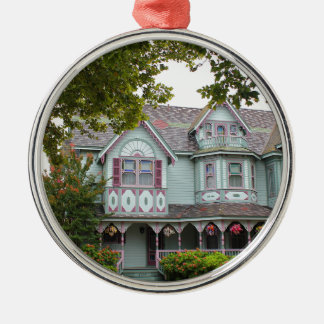Cape May Victorian Metal Tree Decoration