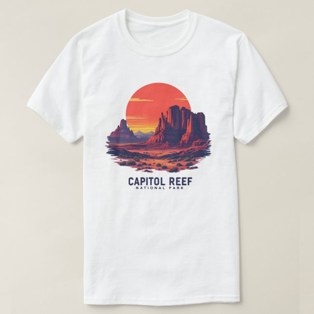 Capitol Reef National Park Retro Sunset Design – U T-Shirt (Design Front)