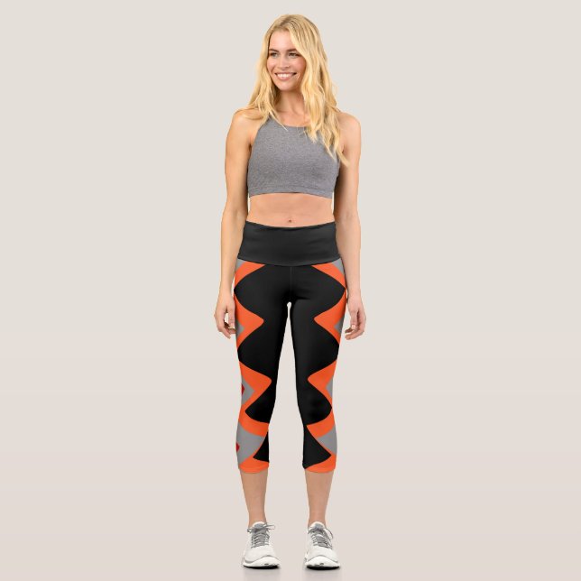 Capris leggings with zigzag pattern (Front)