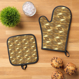Captivating gold pattern oven mitt & pot holder set