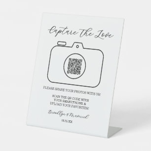 Capture The Love Photo Sharing QR Code  Pedestal Sign