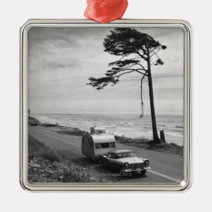 Car Pulling Trailer Metal Tree Decoration