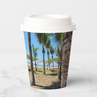 Cardboard glass with plastic lid paper cups