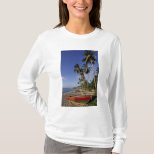 CARIBBEAN, Grenada, St. George, Boats on palm T-Shirt