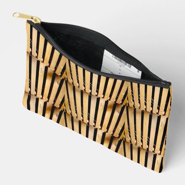 Carpentry: Wooden Fence Posts, Accessory Pouch (Open)