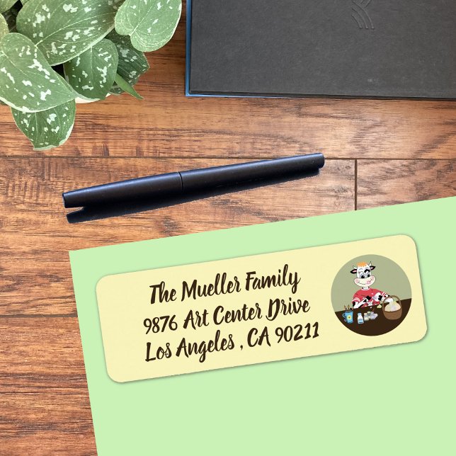 Cartoon cow painting Easter eggs (Creator Uploaded)