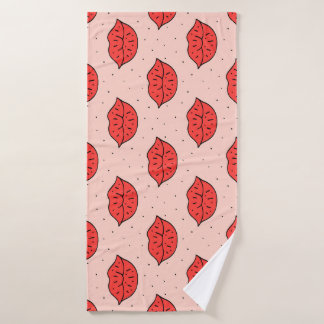 Cartoon lips: feminist doodle pattern. bath towel