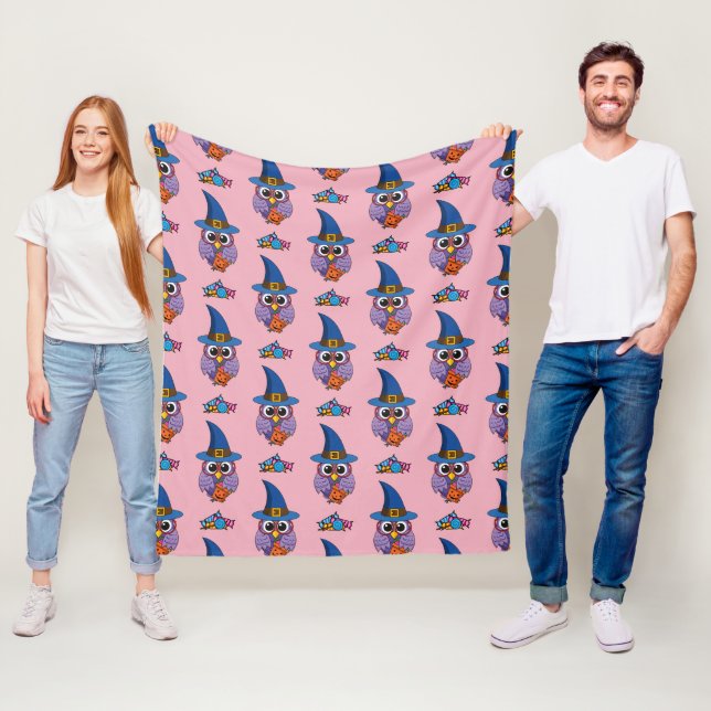 Cartoon Wizard Owl Pattern Fleece Blanket (In Situ)