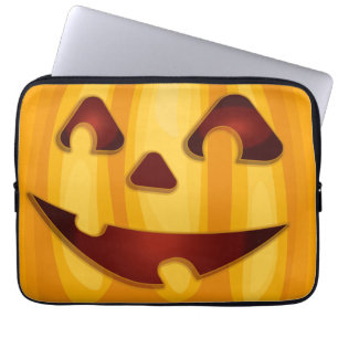 Carved pumpkin smiling Halloween design Laptop Sleeve