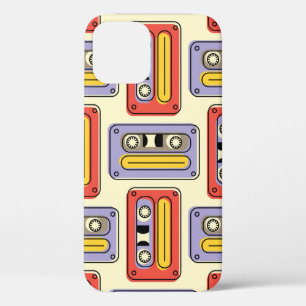 Cassette tapes retro seamless pattern. Vintage des iPhone 12 Case