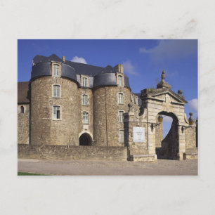 Castle and Museum, Boulogne, Pas-de-Calais, Postcard