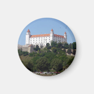 castle bratislava magnet