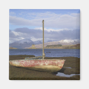 Castle Stalker with fishing boat in the Magnet