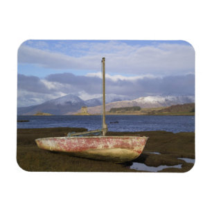 Castle Stalker with fishing boat in the Magnet