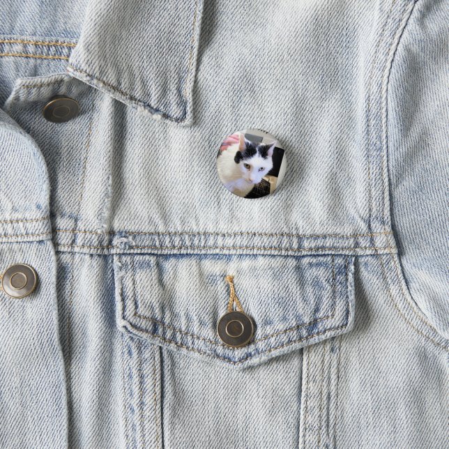 Cat   3 cm round badge (In Situ)